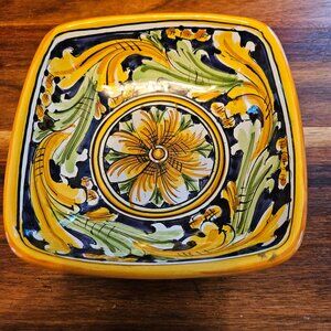 CALTAGIRONE CERAMIC SMALL BOWL VIBRANT COLORS AND HAND PAINTED DESIGN